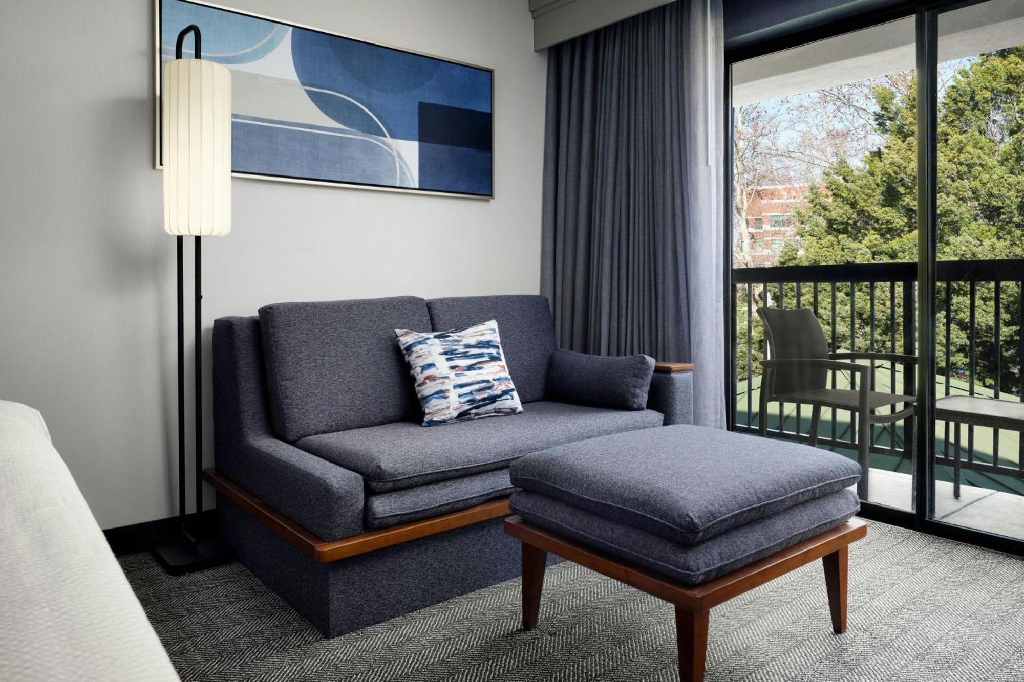 Hotel Courtyard By Marriott