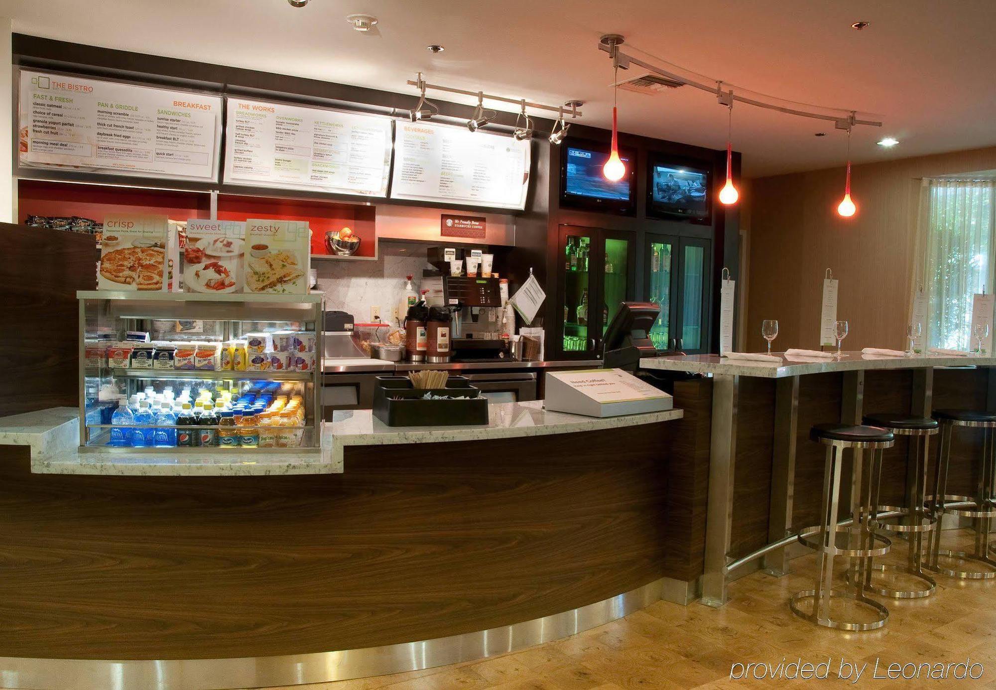 Courtyard By Marriott Hotel