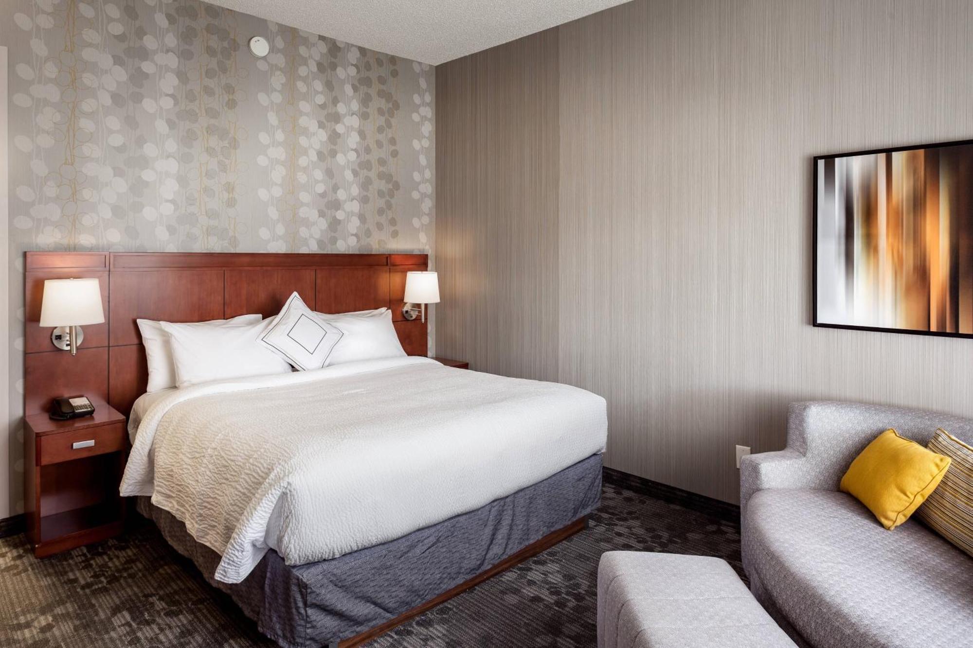 Courtyard By Marriott Stockton