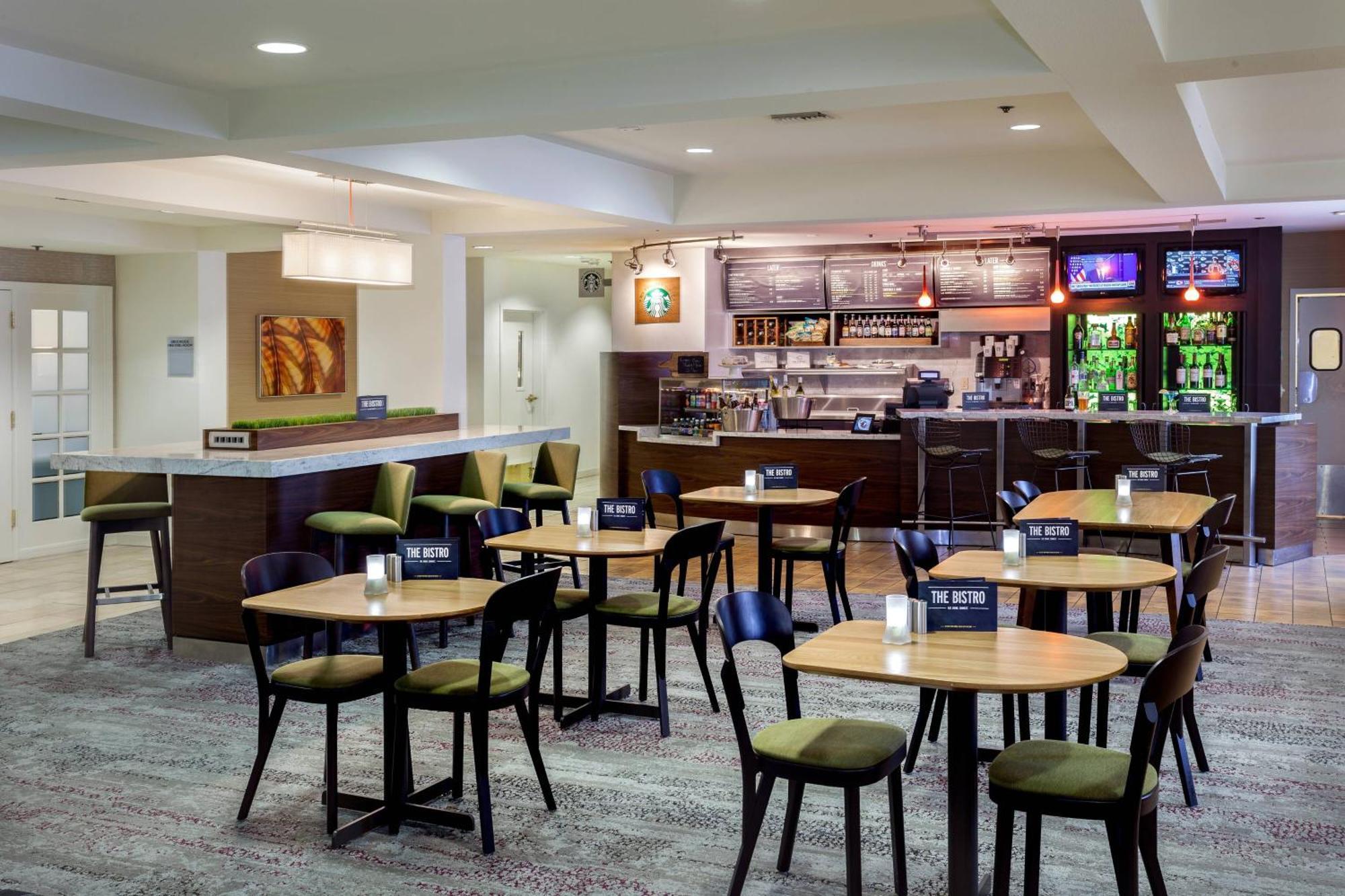 Hotel Courtyard By Marriott