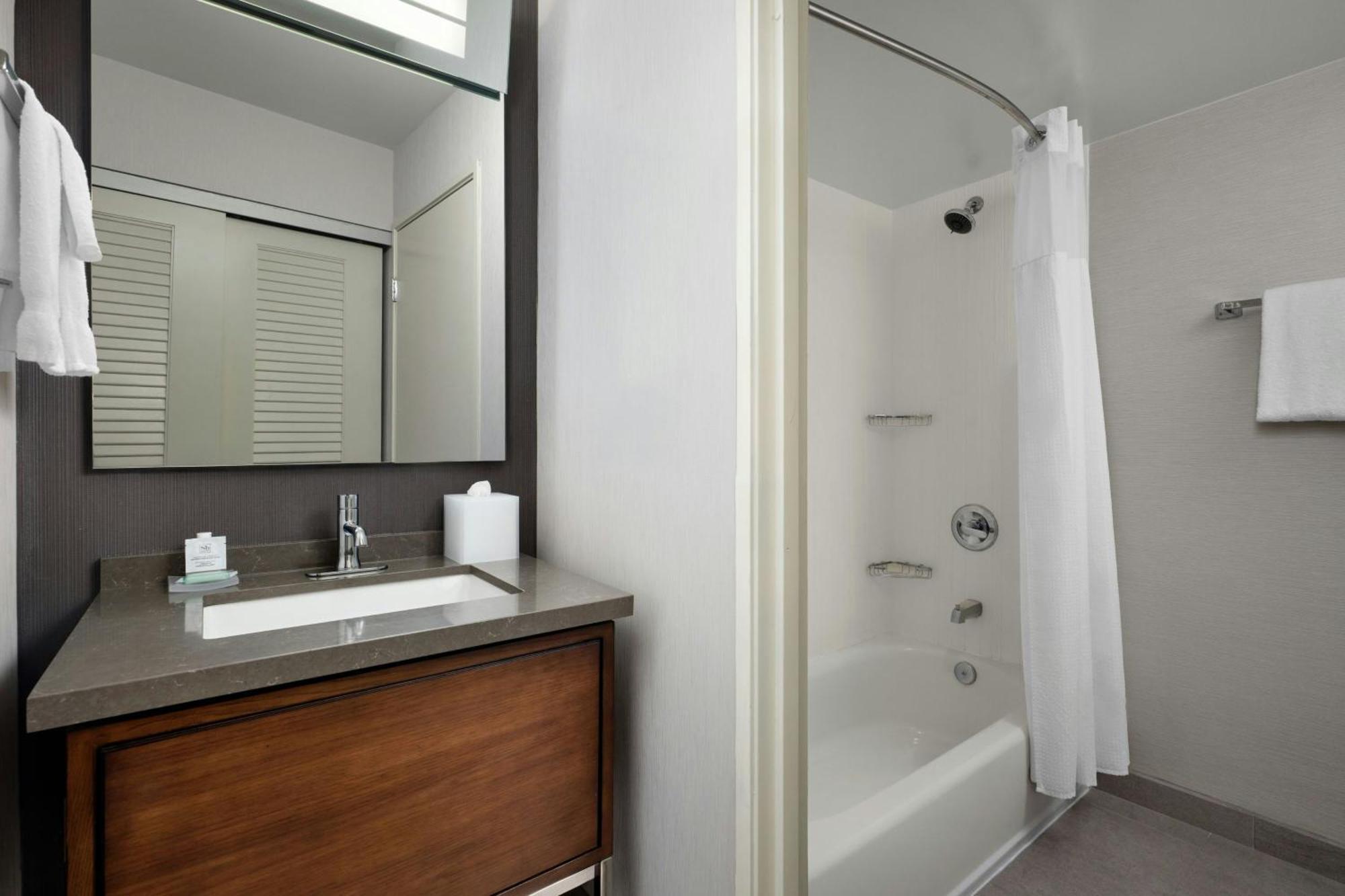 Courtyard By Marriott Hotel Stockton