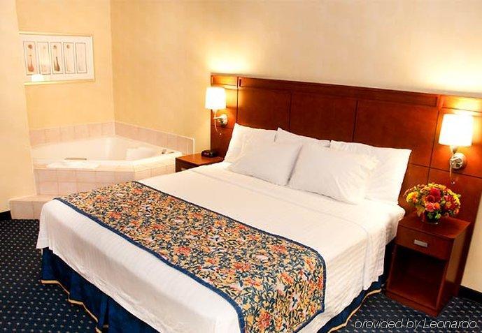 Courtyard By Marriott 3* Stockton