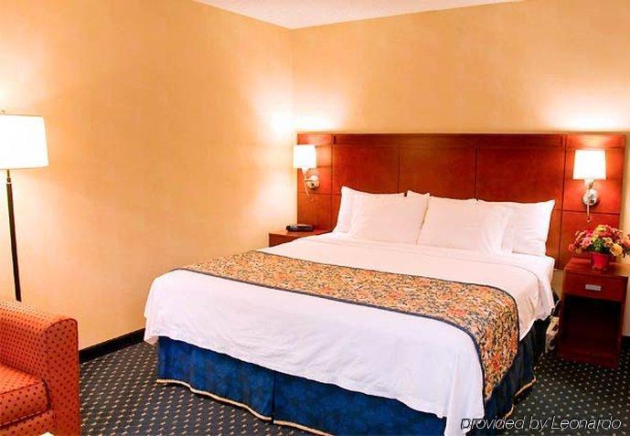 Courtyard By Marriott 3* Stockton