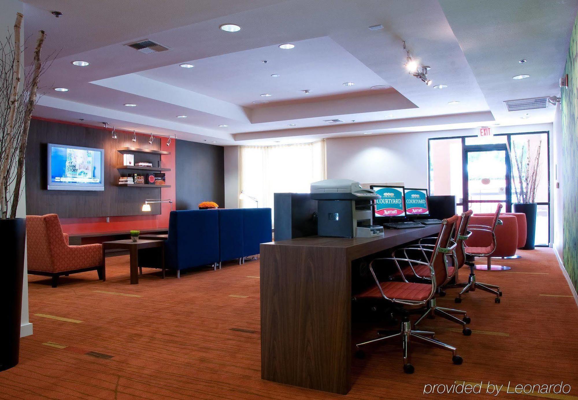 Courtyard By Marriott Stockton