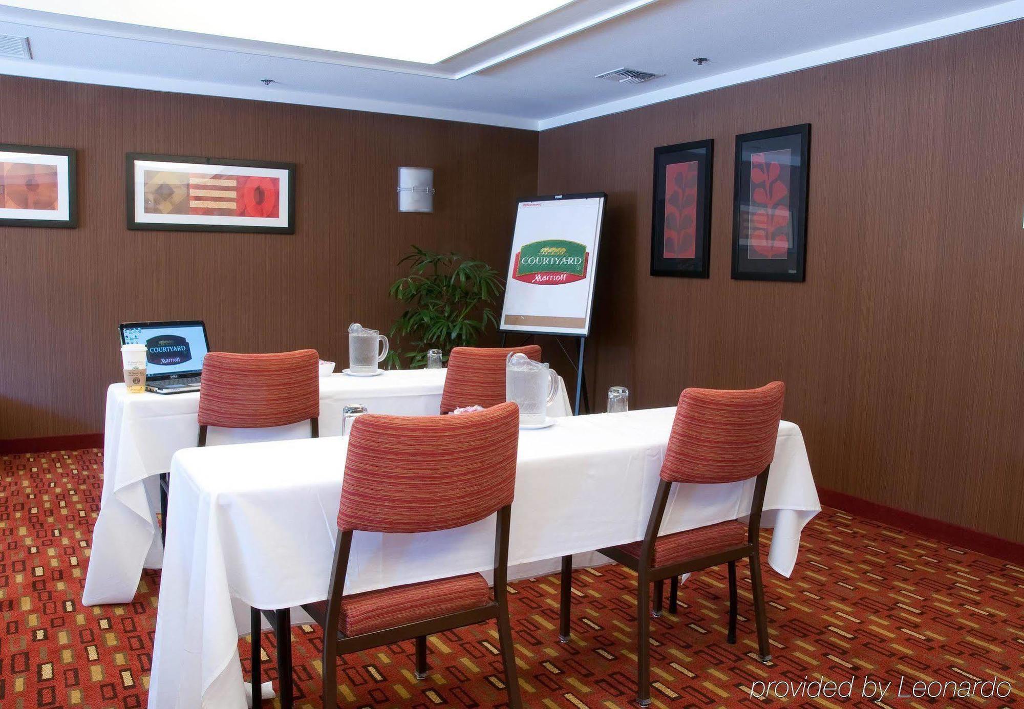 Courtyard By Marriott Hotel 3*